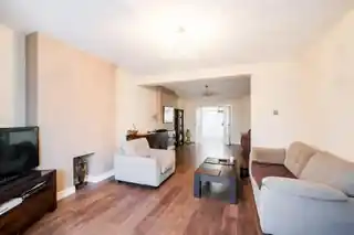 66 Kimberley Road, photo 4