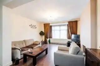 66 Kimberley Road, photo 3