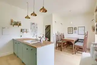 66 Minard Road, photo 3