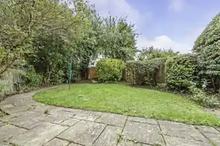 66 Villiers Avenue, photo 3