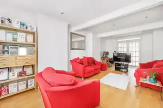 67 Cuckoo Avenue, photo 3