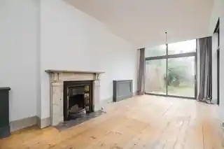 67 Elm Grove Road, photo 3