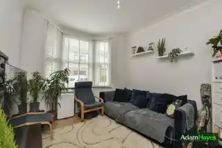 67 Grange Avenue, photo 3