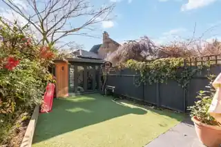 67 Grantham Road, photo 4