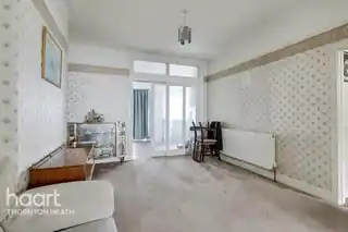 67 Headcorn Road, photo 4