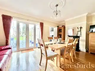 67 Kenilworth Gardens, photo 4
