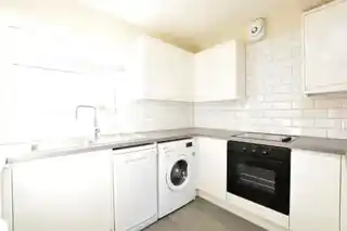 67 Oak Street, photo 4