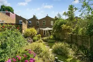 67 Waldegrave Road, photo 4