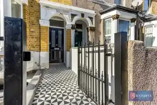 67 Warwick Road, photo 2