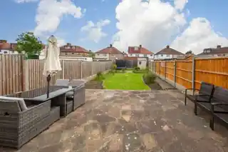 68 Axholme Avenue, photo 2