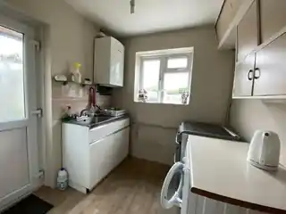68 Berwick Avenue, photo 3