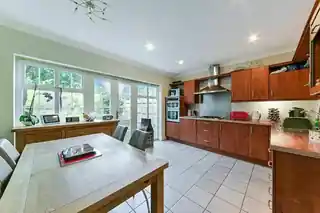 68 Chadwick Place, photo 2