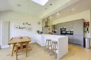 68 Dowanhill Road, photo 4