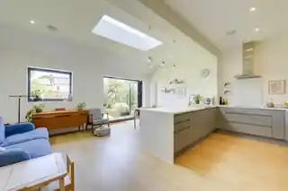 68 Dowanhill Road, photo 3
