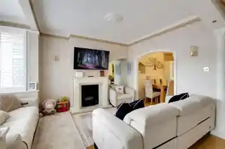 68 Elmhurst Road, photo 3