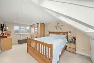 68 Grosvenor Avenue, photo 4