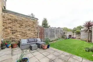 68 Haldane Road, photo 4