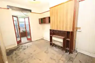 68 Kings Avenue, photo 4