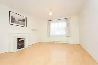 68 Montana Gardens, photo 3