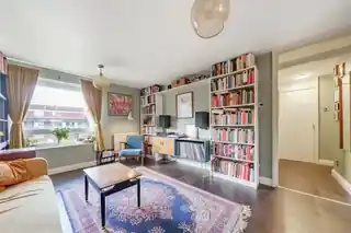 68 Victoria Crescent, photo 2
