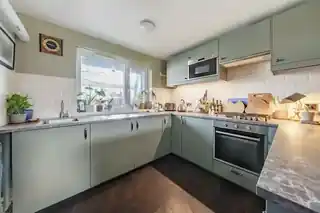 68 Victoria Crescent, photo 4