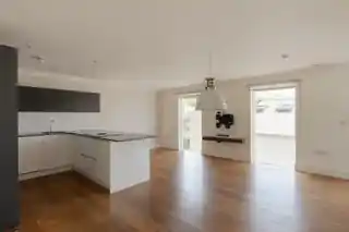 68B Grove Lane, photo 3