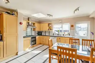 69 Blenheim Road, photo 3