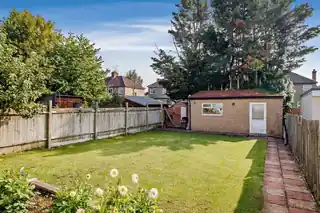 69 Blenheim Road, photo 2