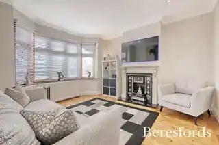 69 Elmhurst Drive, photo 2