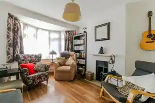 69 Goodwin Road, photo 2