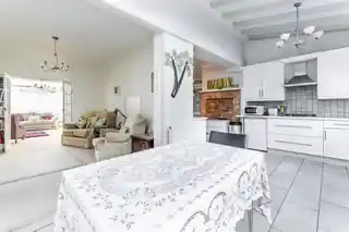 69 Selwood Road, photo 4