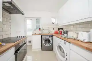 69, Sontan Court, Churchview Road, photo 3
