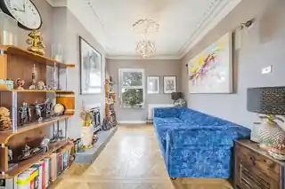 69 Victoria Way, photo 3