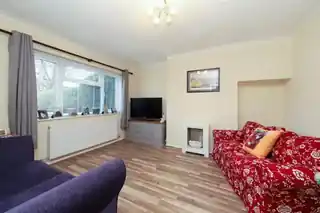 69 Whitethorn Avenue, photo 2