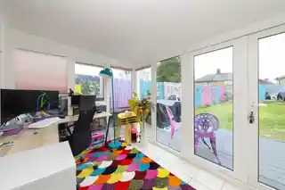 69 Whitethorn Avenue, photo 4
