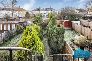 6A Dene Road, photo 3
