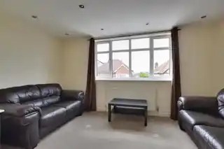 6B Lancaster Road, photo 3