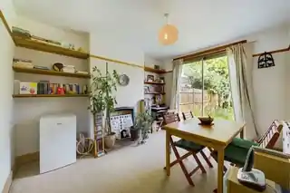 7 Alfriston Avenue, photo 3