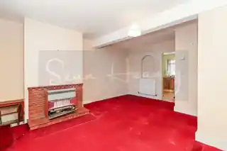 7 Barnet Gate Lane, photo 4