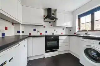 7 Baytree Close, photo 3