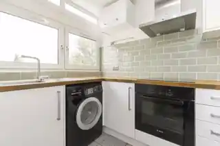 7 Bloomsbury Close, photo 3