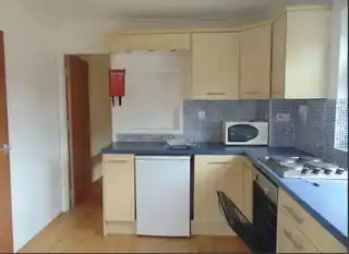 7 Buckstone Road, photo 3
