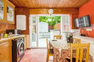 7 Carteret Way, photo 4