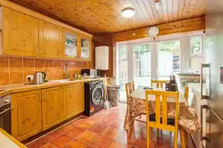 7 Carteret Way, photo 2