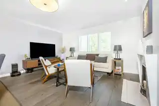 7 Crane Court, photo 3