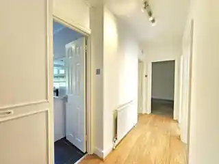 7 Denison Close, photo 2