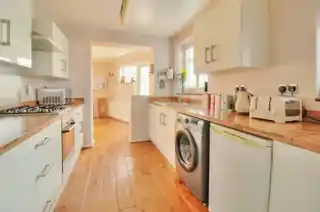 7 Dover Close, photo 3