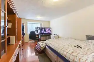 7 Earl Close, photo 3