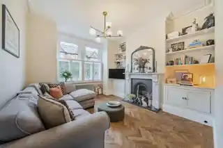 7 Ebsworth Street, photo 2