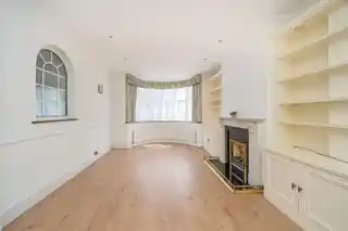 7 Elizabeth Way, photo 3
